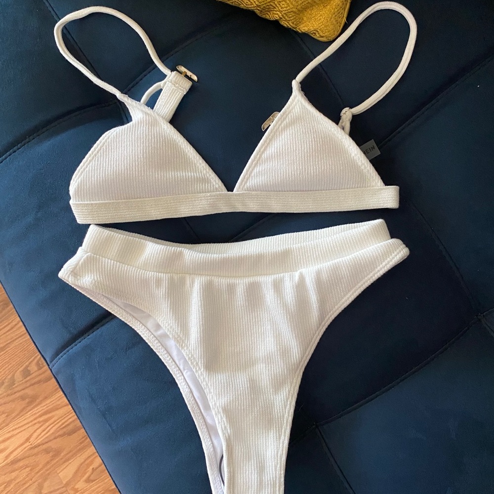 High waisted bikinis